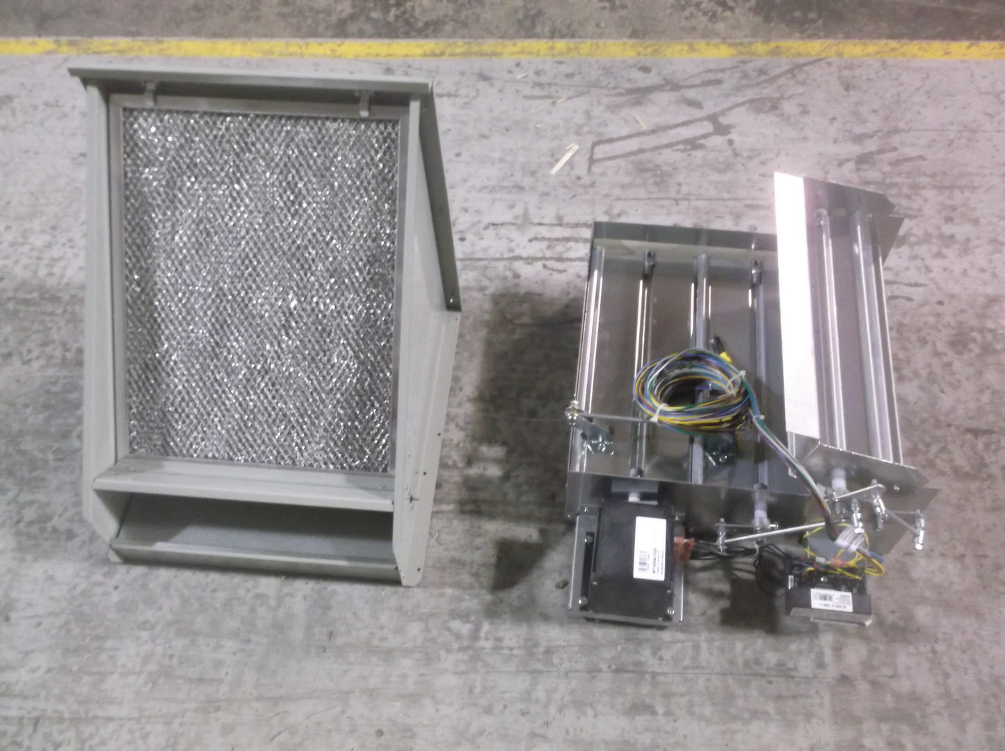 3 Ton Modulating Economizer And Rain Hood