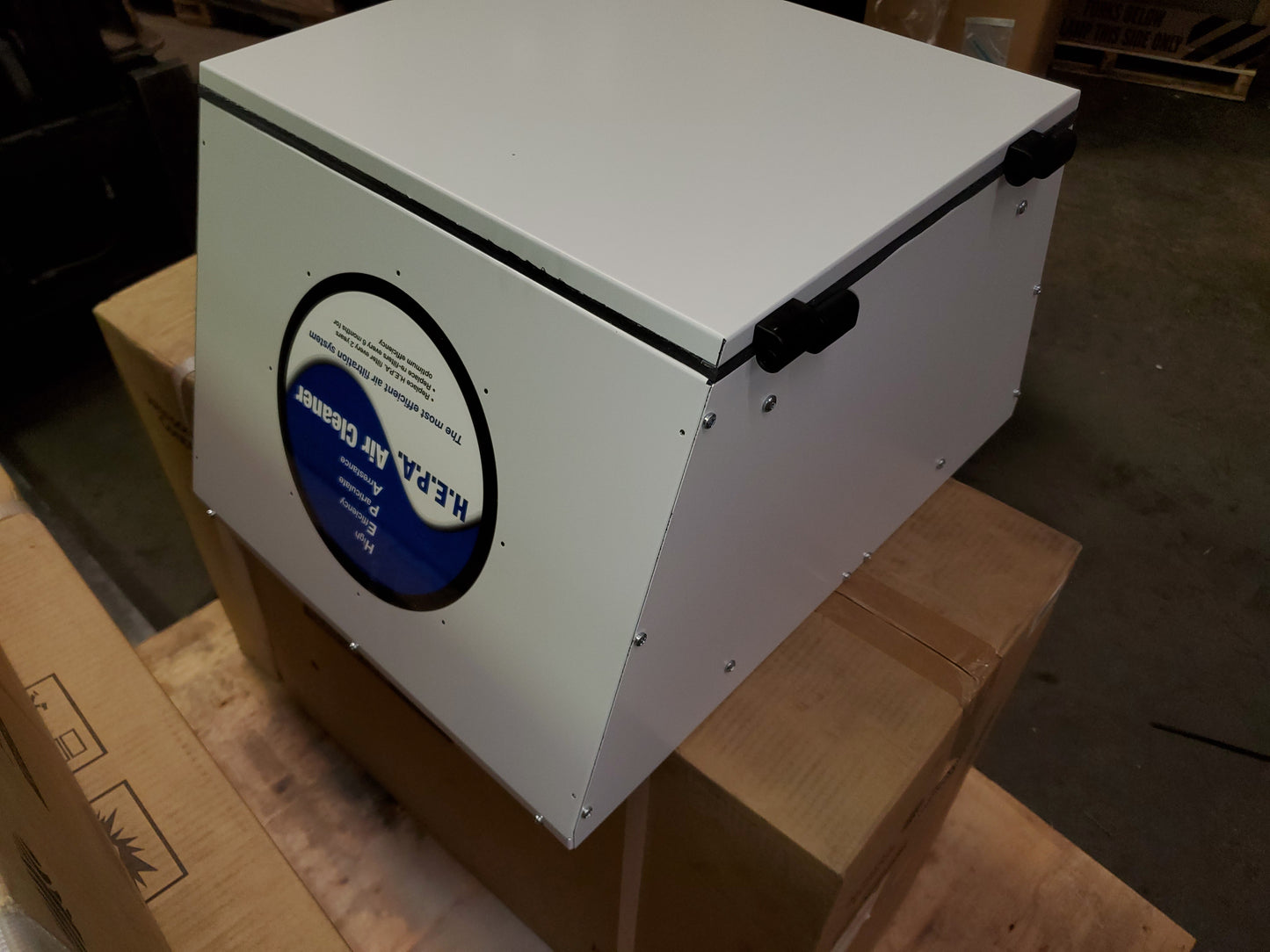 High Efficiency Air Cleaner 120/60/1, 220-300 CFM