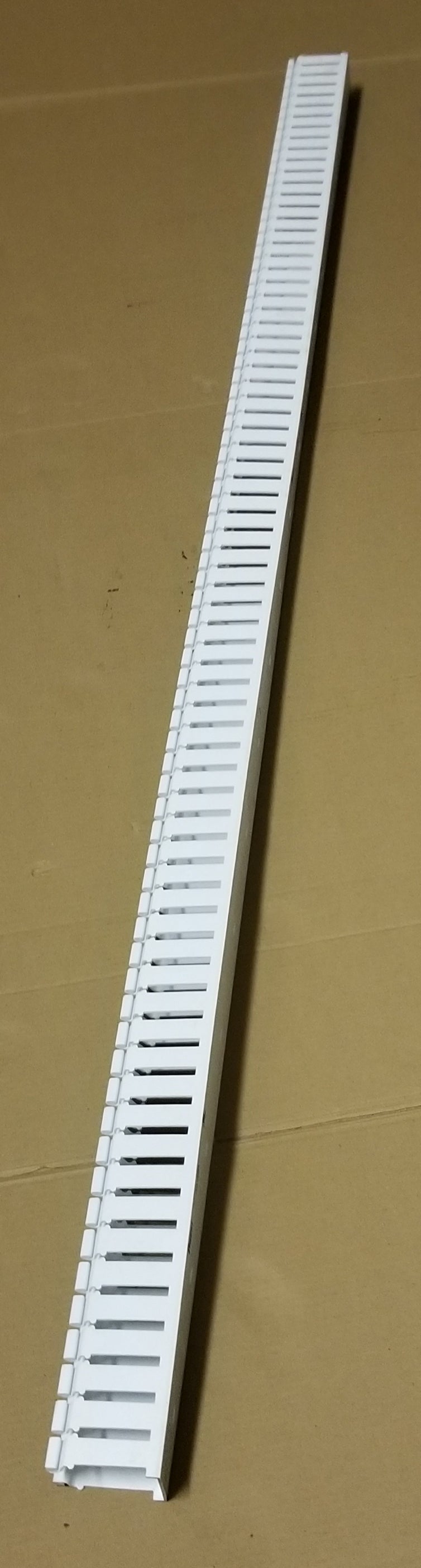 Wiring Duct For Hinged Covers, White