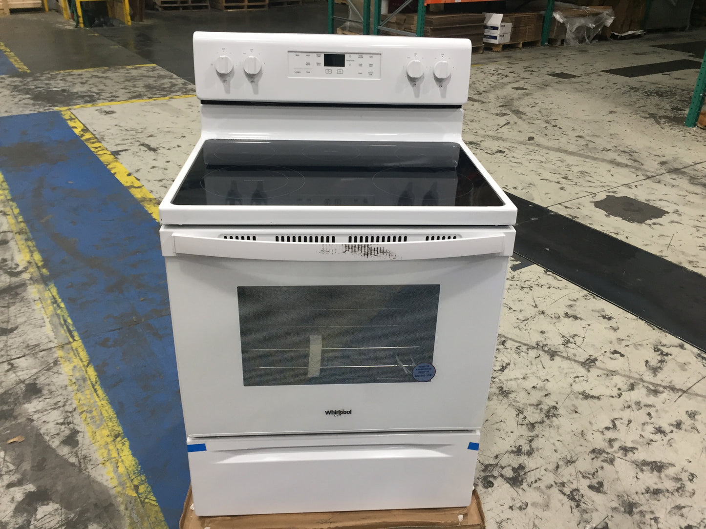 Cocina eléctrica independiente de 5,3 pies cúbicos; 208/240 voltios, 60 Hz, color: blanco