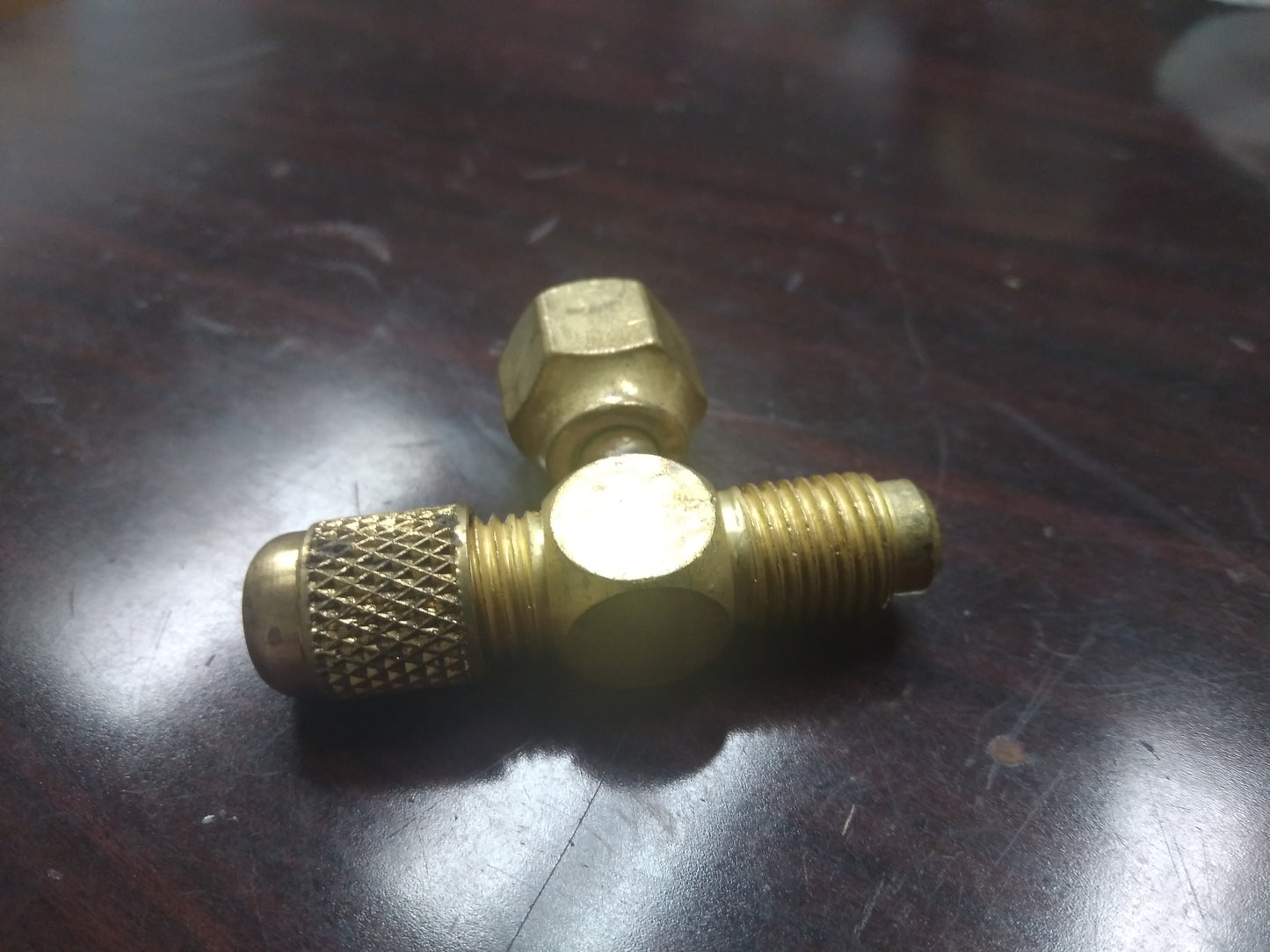 1/4" FE SAE Swivel Tee Access Fitting