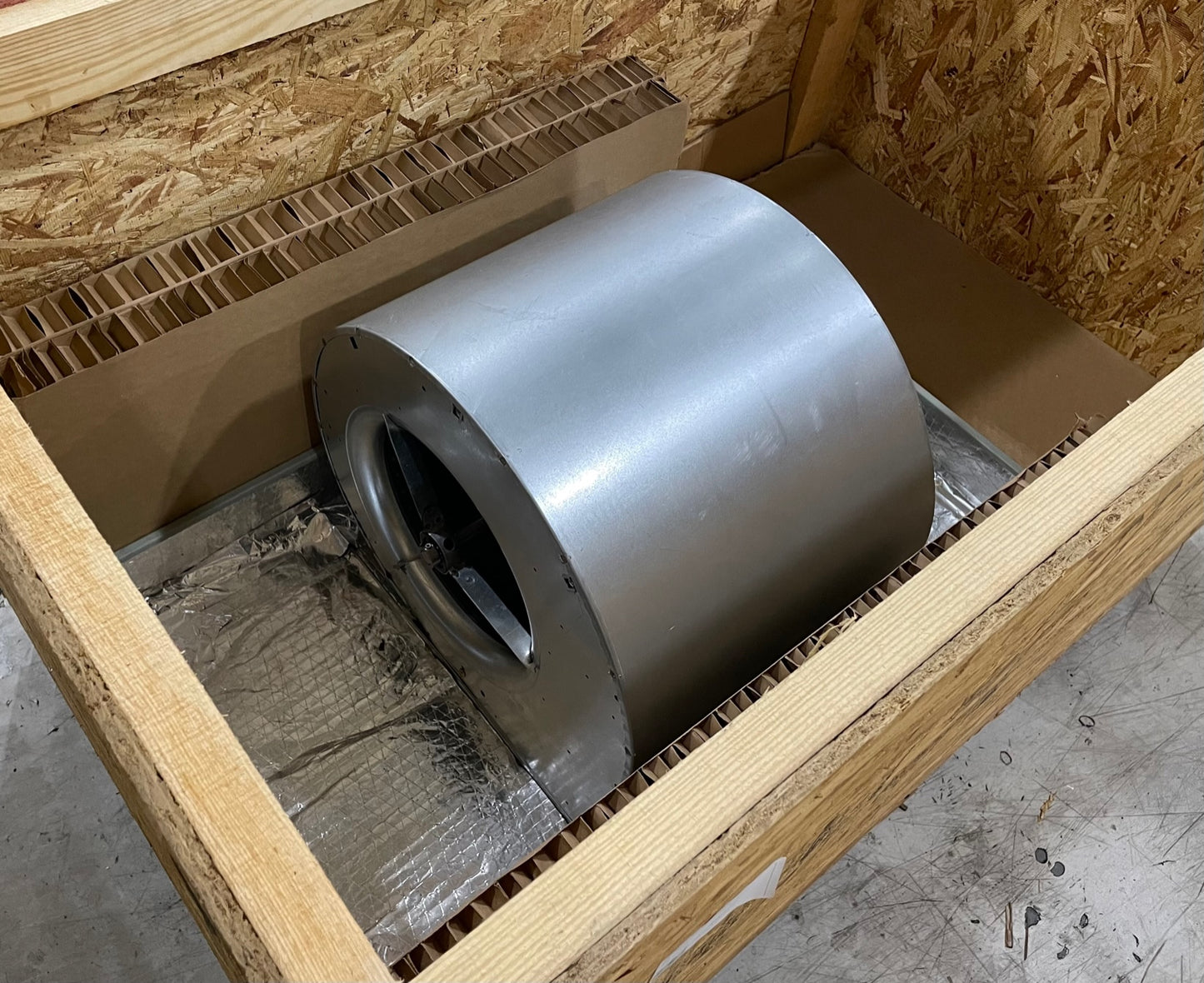 Single Blower Housing Assembly With Top Panel