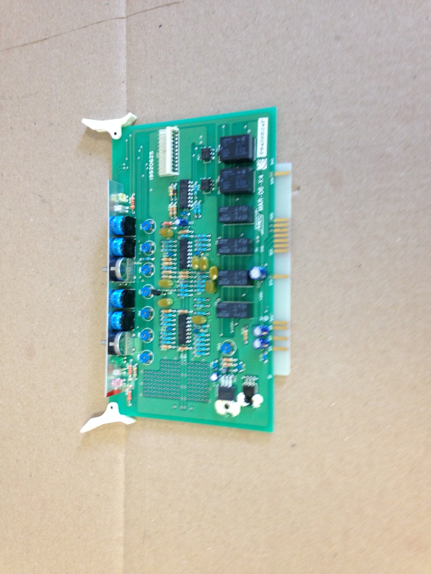 Placa, circuito impreso, unidad de agua caliente de alta temperatura