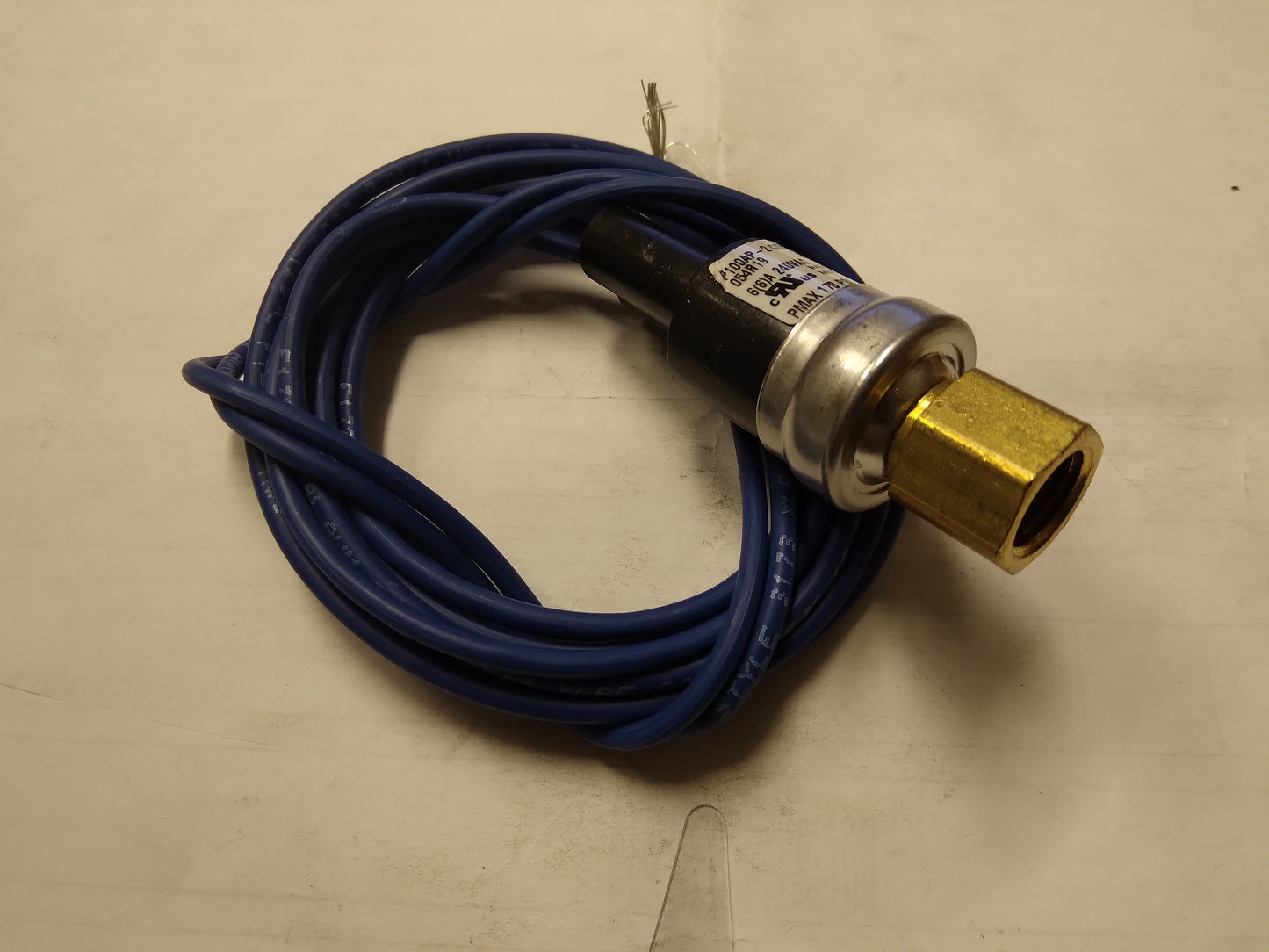 Interruptor de baja presión 35 PSI abierto 60 PSI cerrado 240 V 6 A