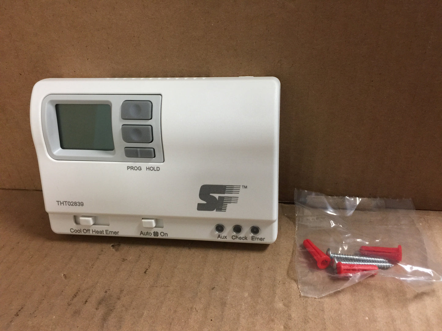 2 Stage Cool/Heat Heat Pump Programmable Thermostat; 24VAC