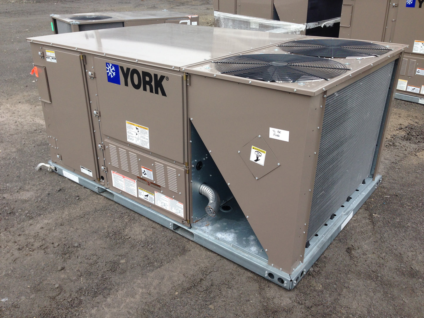 7.5 Ton 2 Stage Convertible Gas/Electric Packaged Unit, 11.2 EER 80% 460/60/3 R-410A