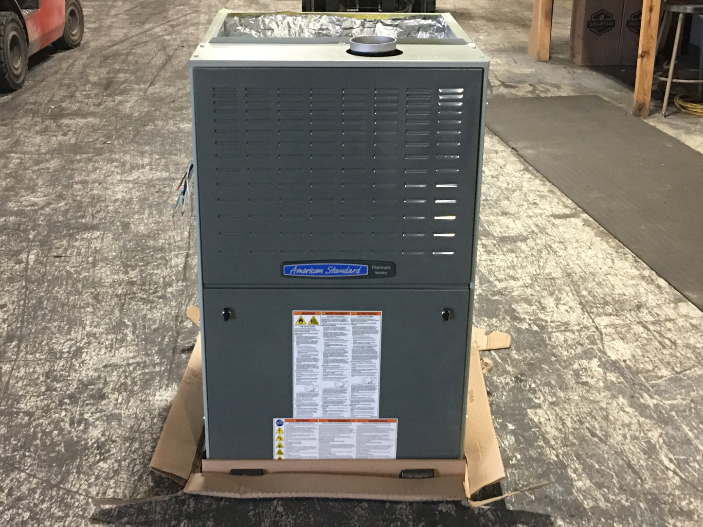 120,000 BTU 2-Stg Up/Horz ECM Variable Speed Gas Comm. Compatible Furnace 80% 115/60/1 CFM: 2000