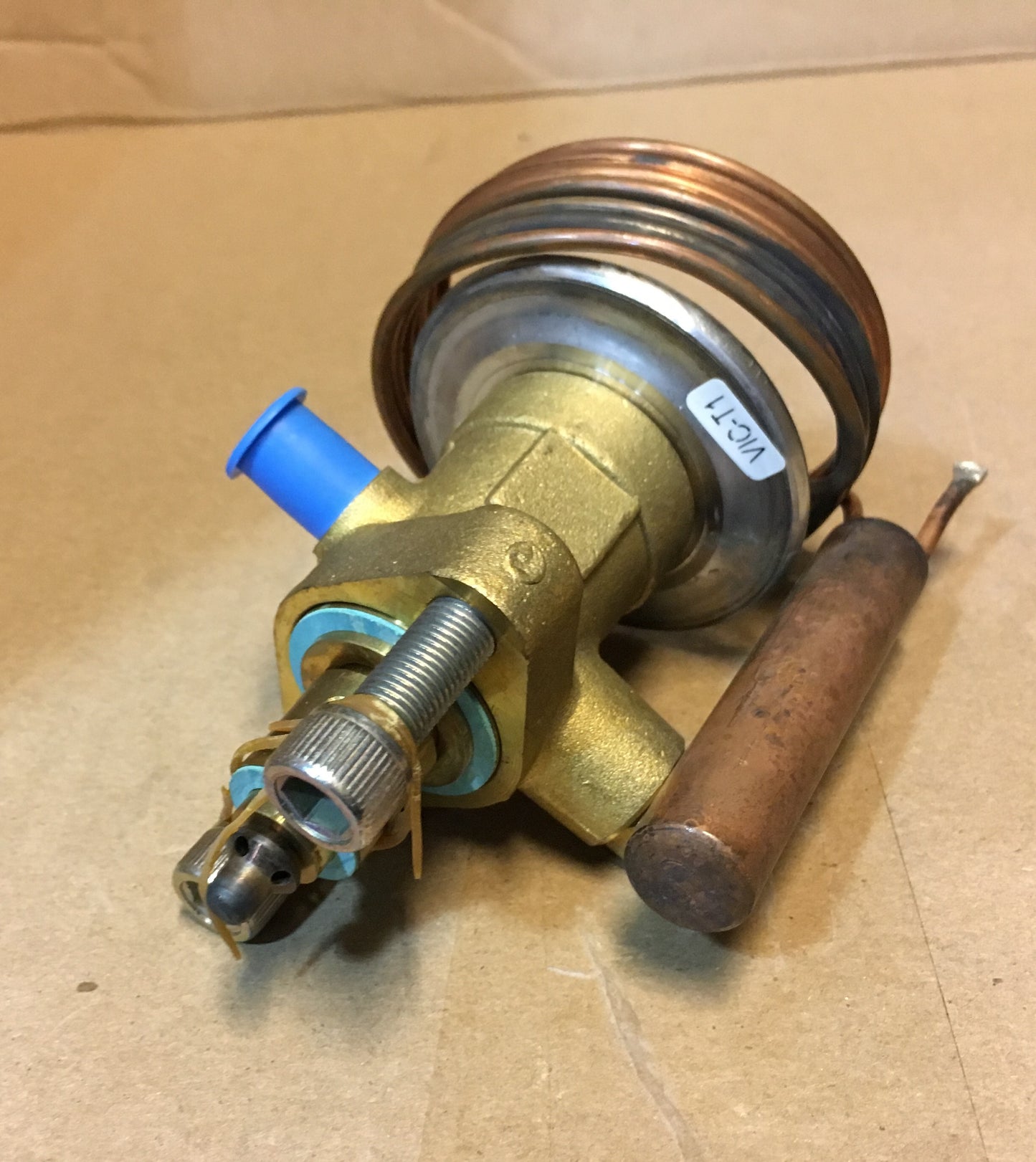 18 Ton Adj External Pressure Limiting Bi-Flow TXV Less Flanges w/1/4"Sae External Equalizer R-22