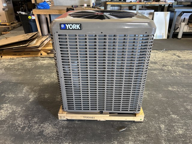 2.5 Ton Split-System Heat Pump 208-230/60/1 16 SEER R-410A