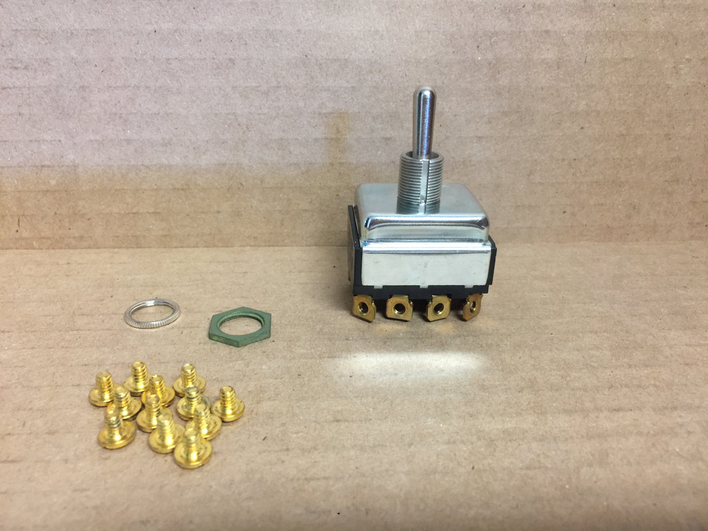 Switch; Toggle, 4DPDT, 10/15A, 125/250 V, On-None-On