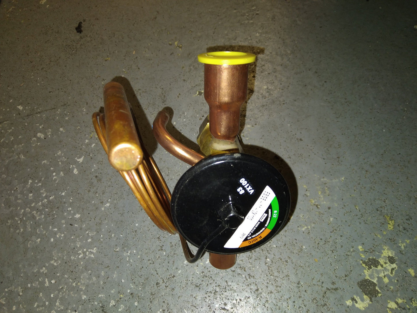 11 Ton Thermostatic Expansion Valve R-22/R-407C 1/4" Equalizer and 60" Capillary Length