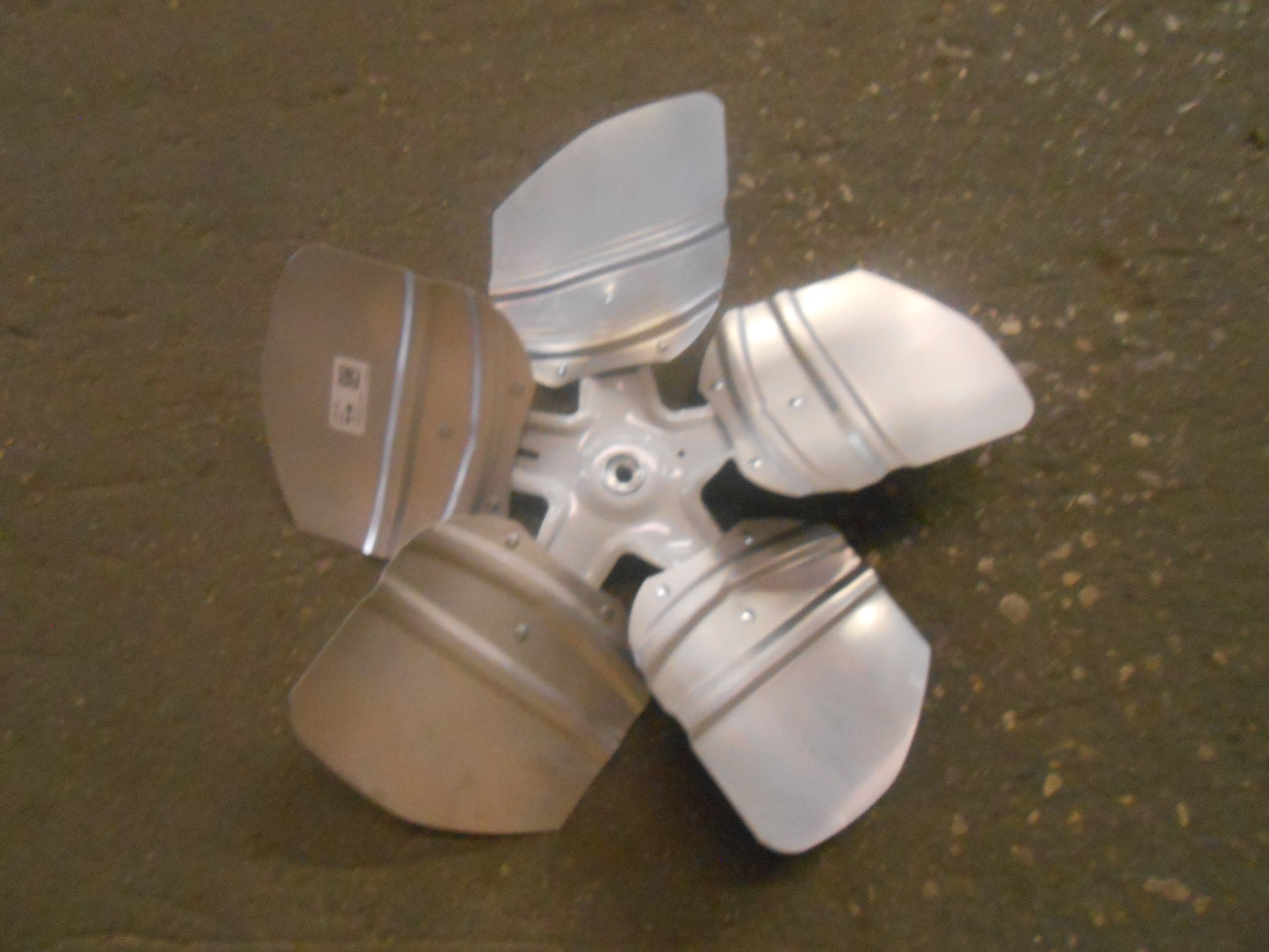 20" 5 Blade. Fan Blade CCW