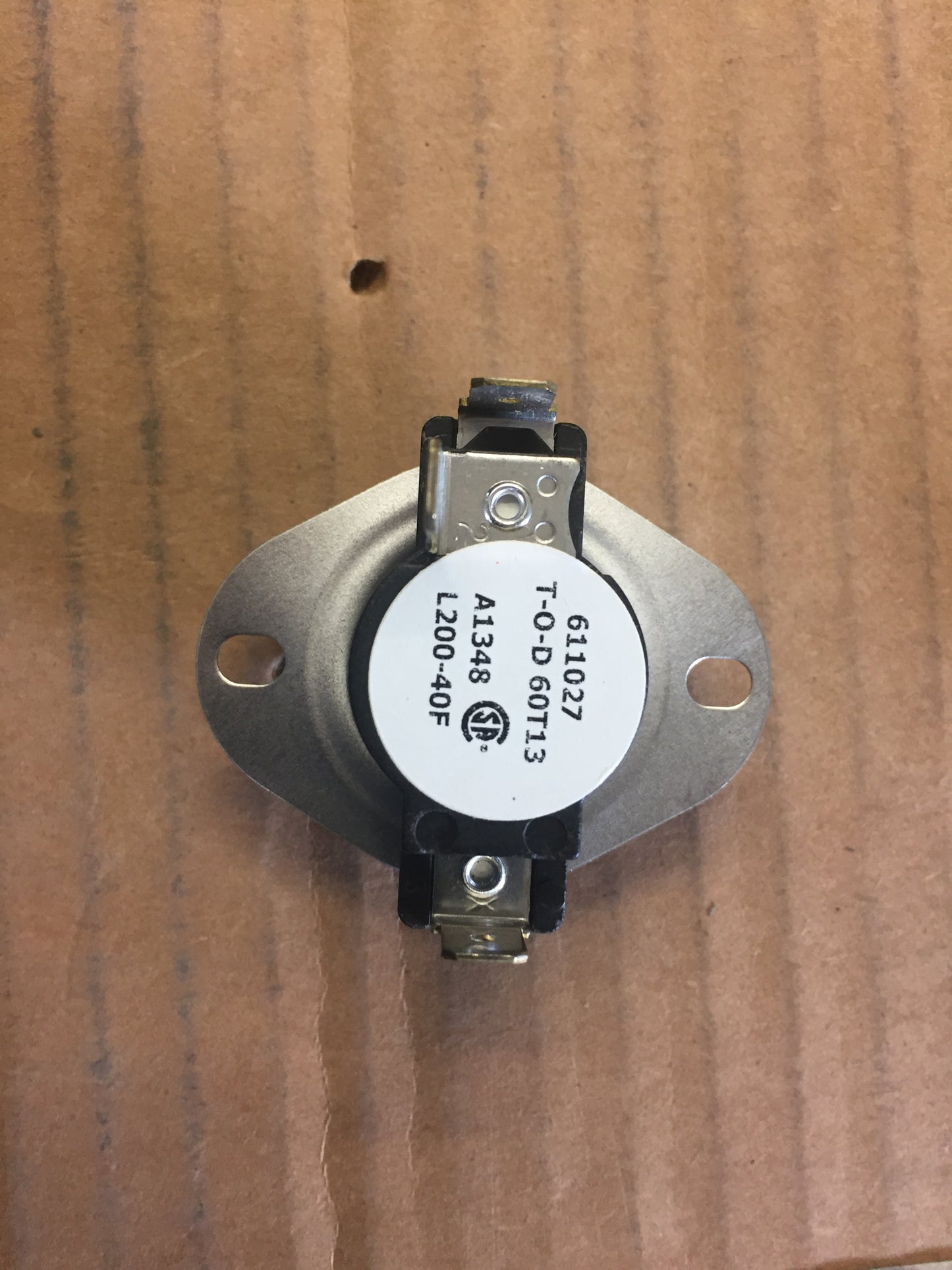 Thermostat, Open:200, Close:160(40)