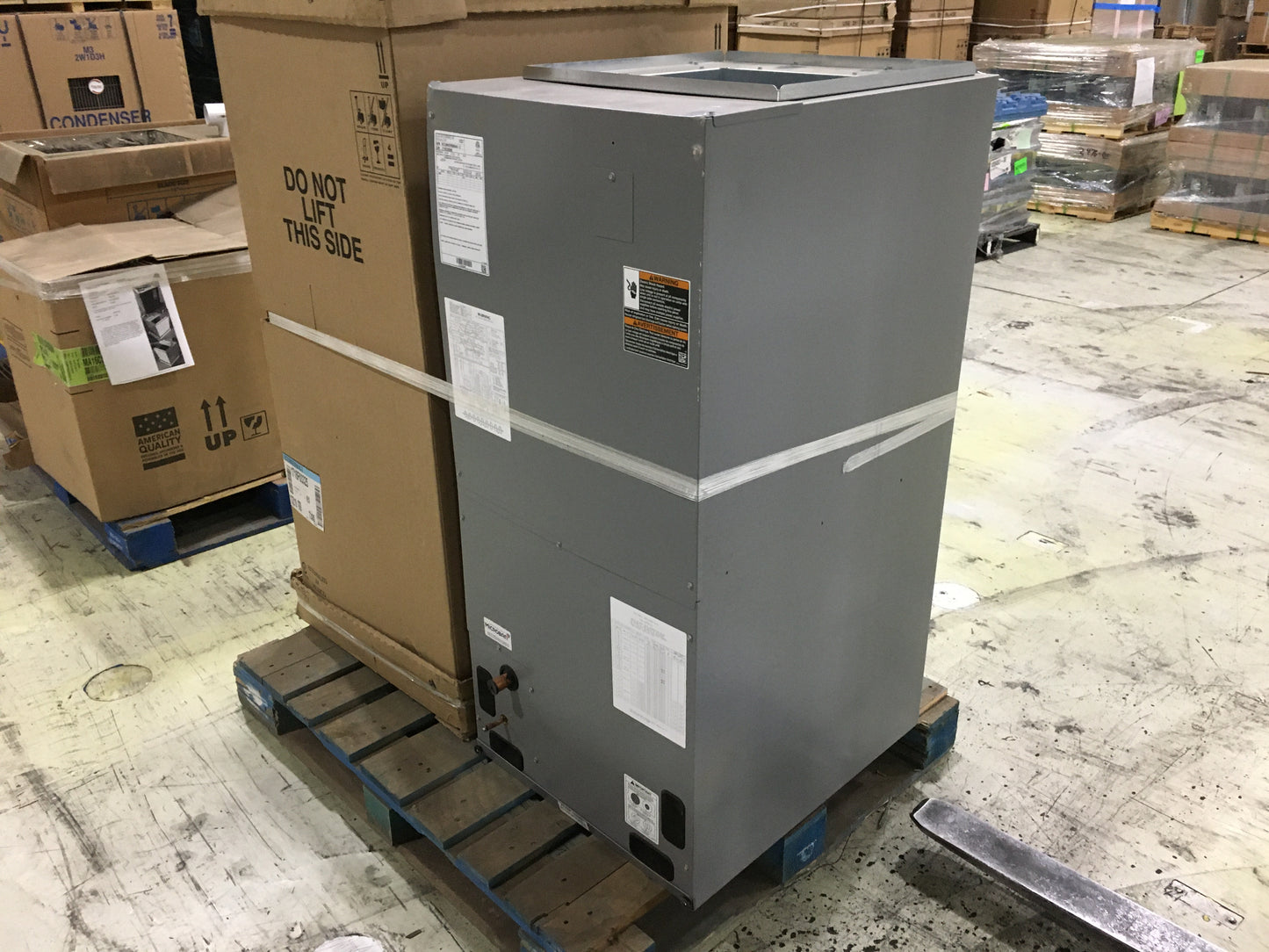 3.5 Ton AC/HP Variable Speed Multiposition Fancoil, 208-240/60/1 R-410A Cfm:1600