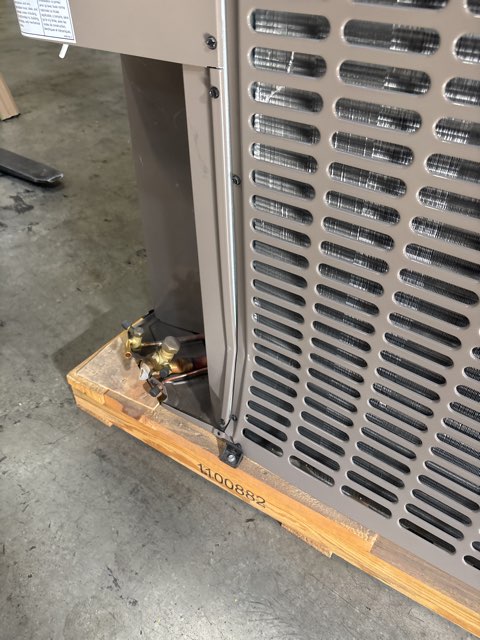 3.5 Ton LX Series Split-System Heat Pump; 16 SEER, 208-230/60/1, R-410A