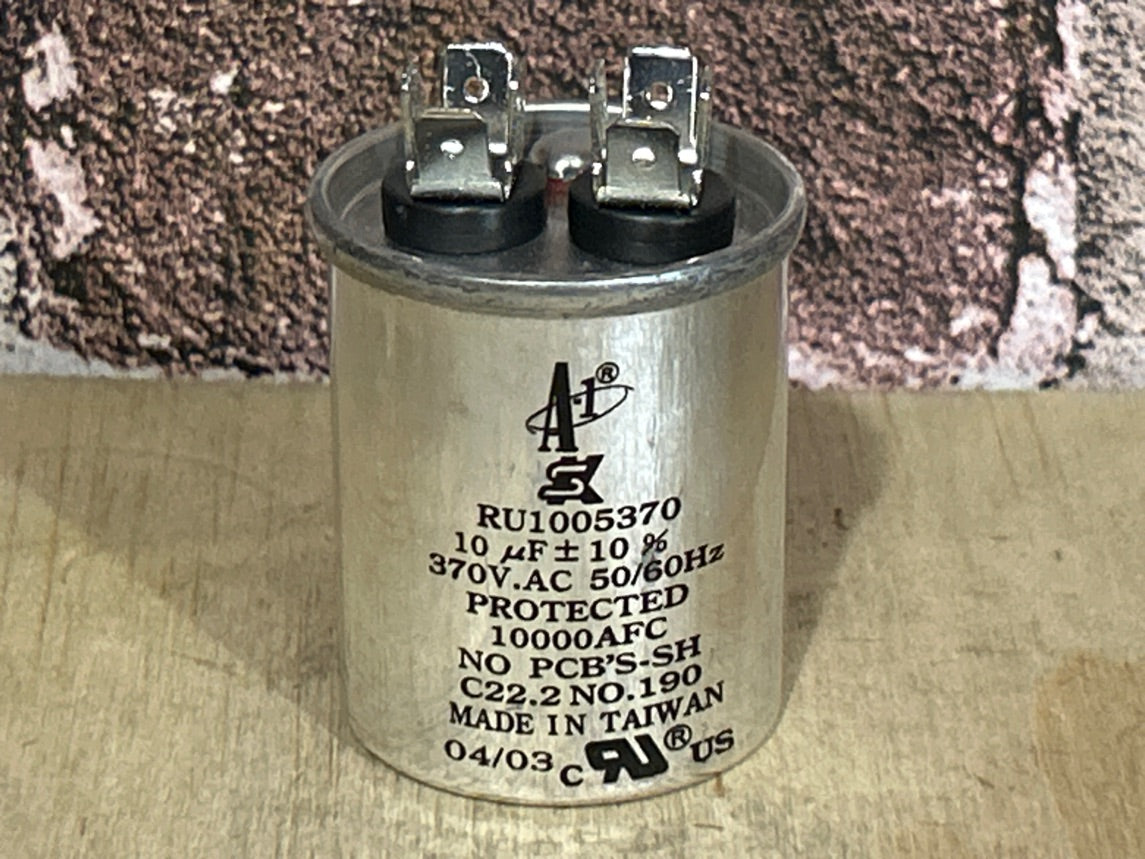 370 Vac, 10MFD 50/60 Hz, Round Capacitor