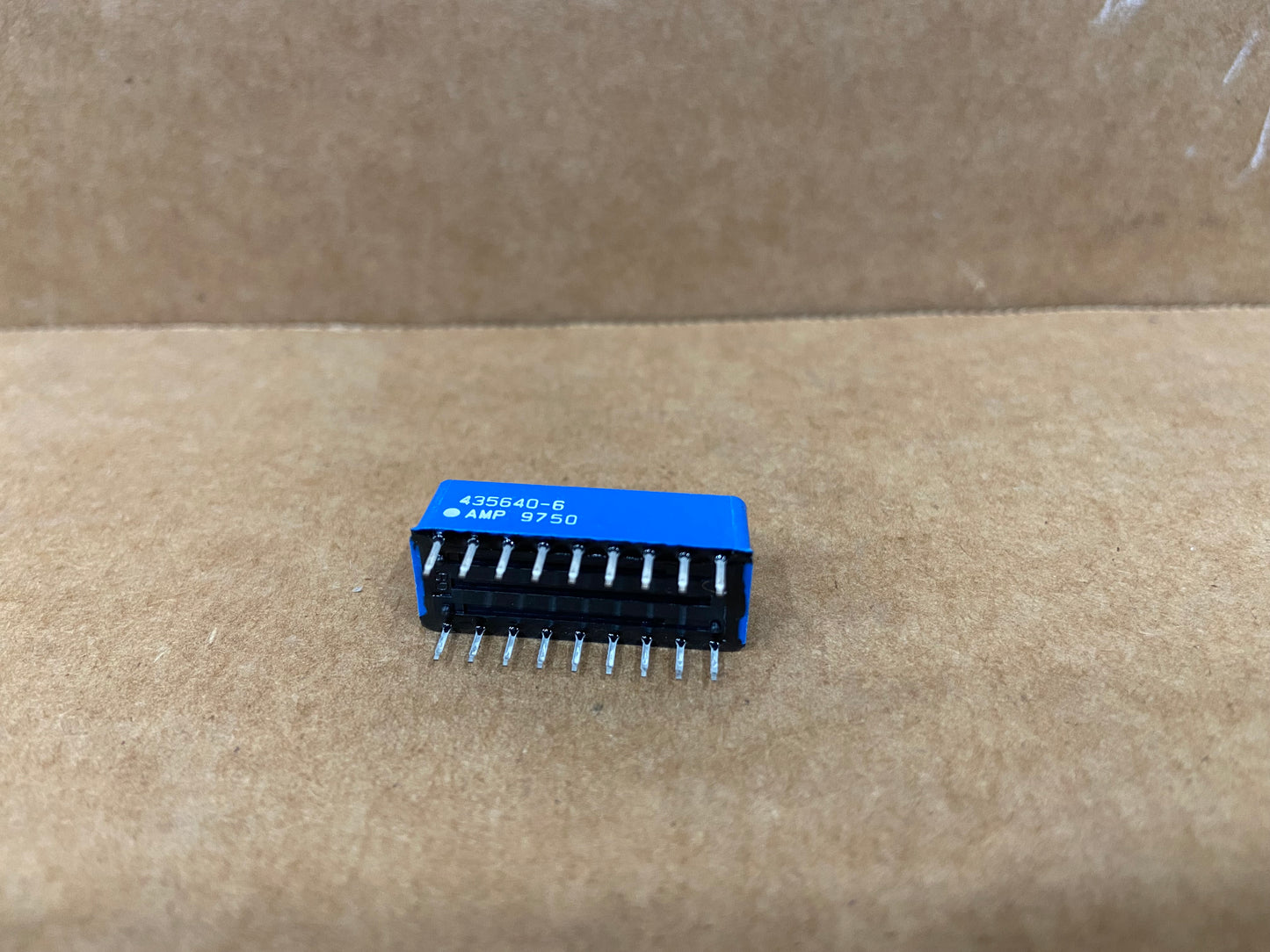 9 Position On-Off Rocker Switch 24VDC