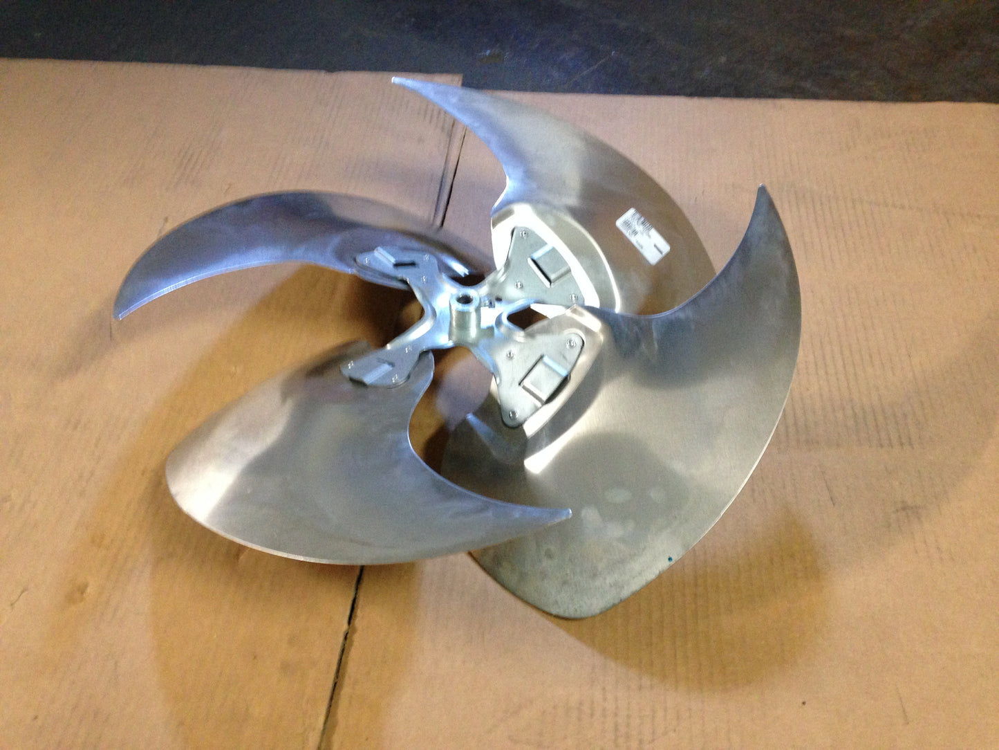 Replacement Fan Blade, 4 Blade, 20" Dia., 28 Deg Pitch, SB, CW, 1/2" Hub