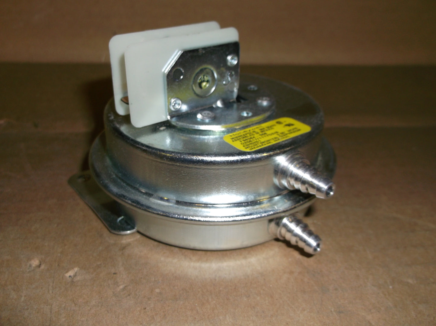 Pressure Switch 0.55"WC 2-Port SPST Switching