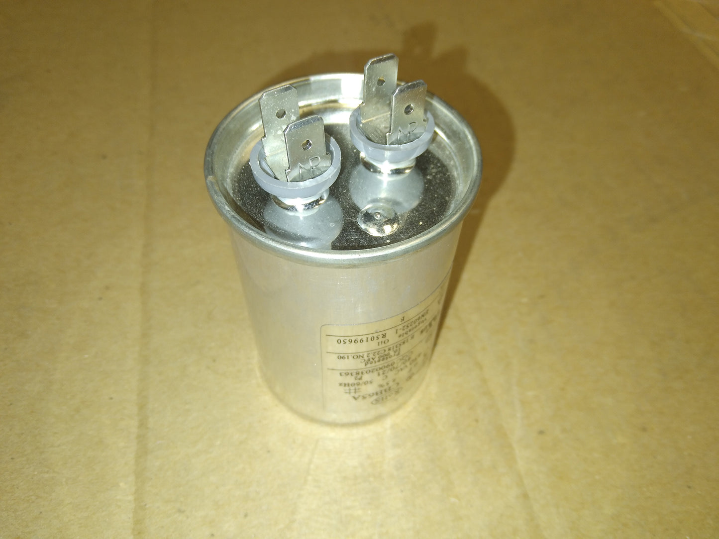 15UF X 450 VAC Round Run Capacitor