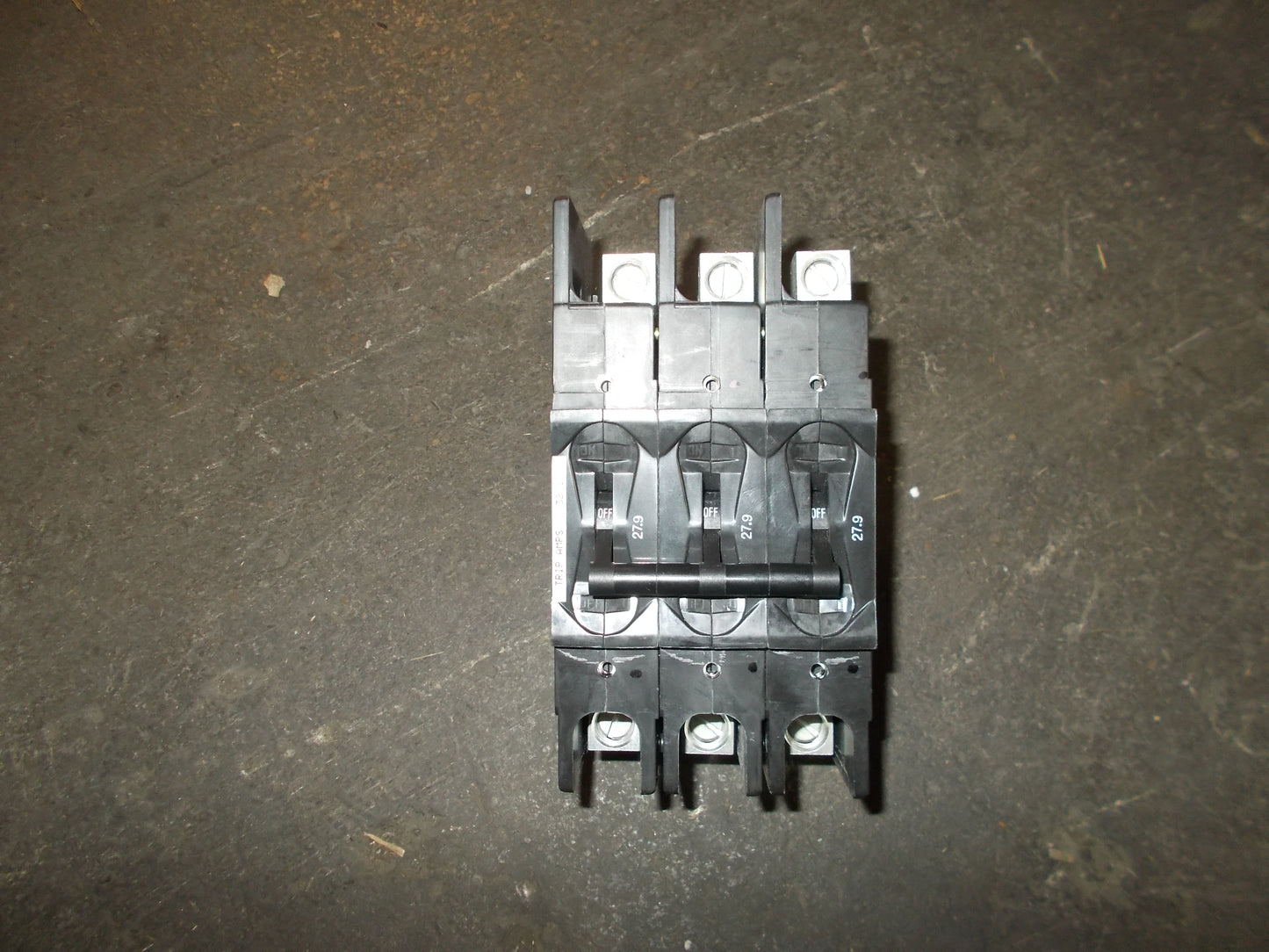 3 Pole 279 A 219 Multi-Pole Series Hyd Mag Cir Protect/For Man Mtr Ctrl App 600/50-60/1 Or 3