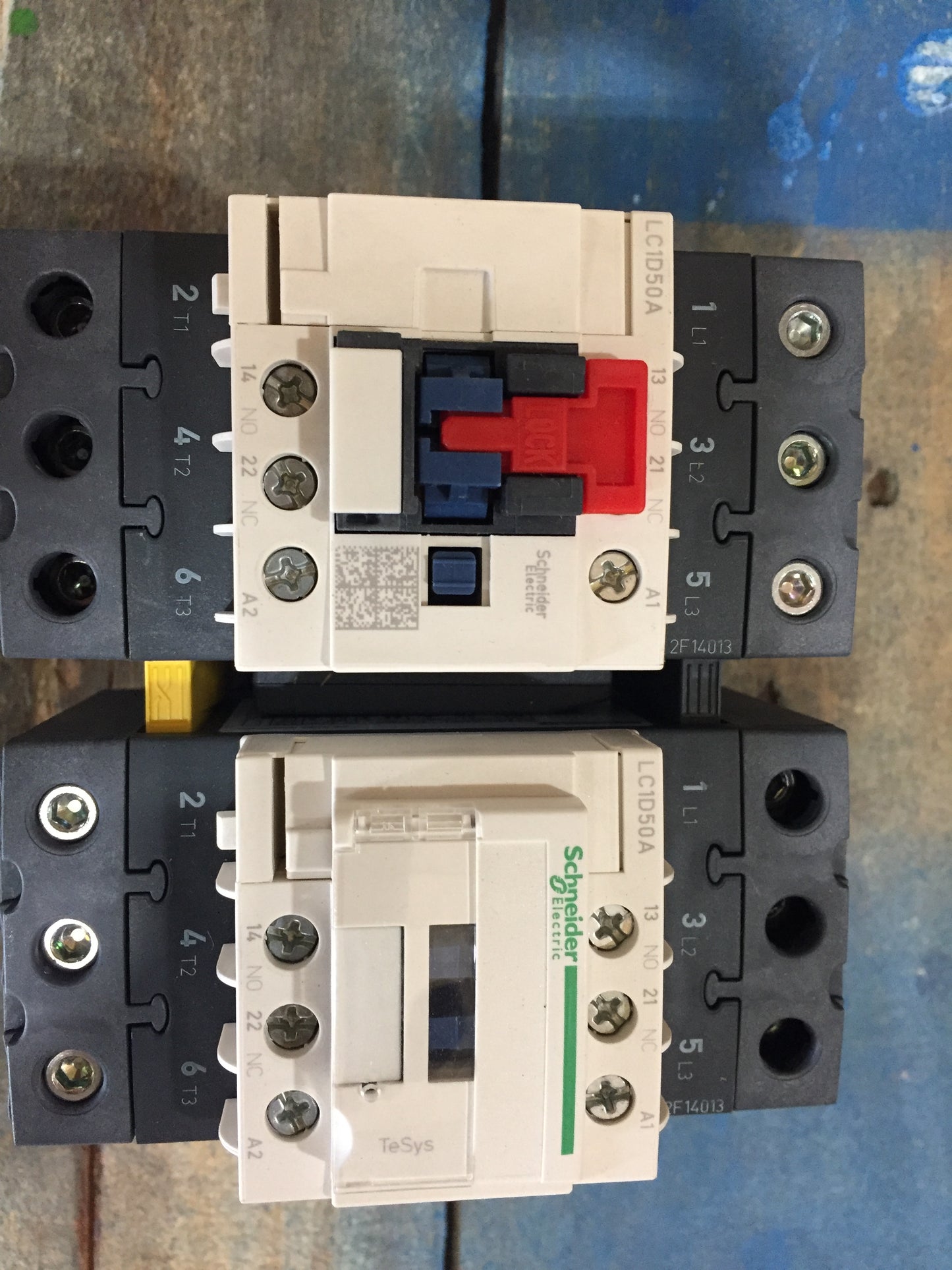 Contactor inversor de 3 polos Voltaje de la bobina: 120 V CA, 50/60 hercios, 50 A, 40 HP, 200-600 V CA