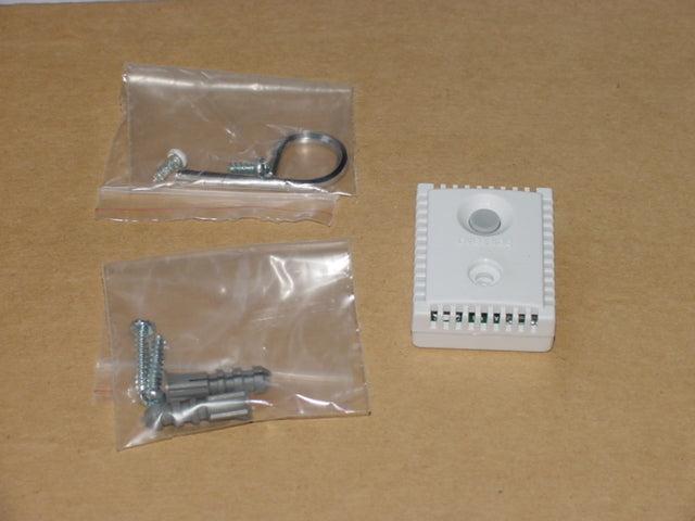 Remote Temperature Sensor w/Override Button