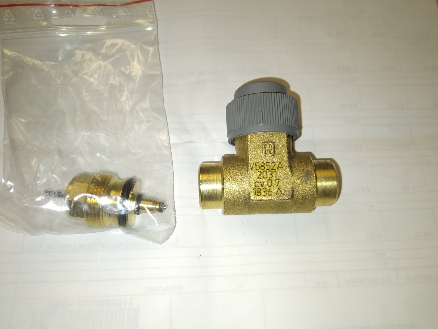 1/2" 2-Way Cartridge Globe Valve