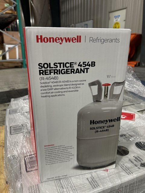 20 Lb Cylinder of R454B Refrigerant