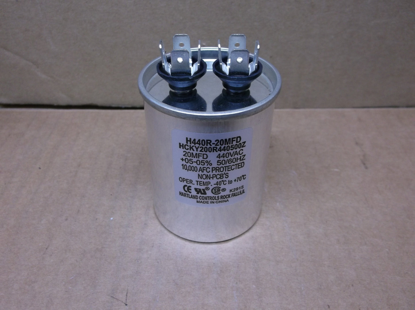 20 MFD x 440 VAC Round Run Capacitor