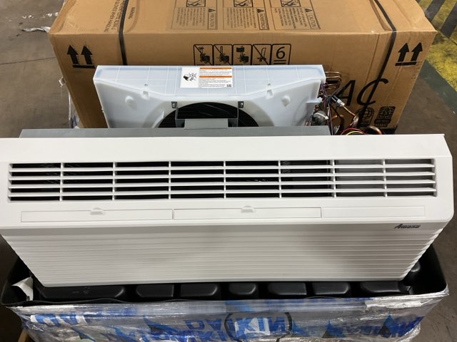 12,000 BTU Packaged Terminal Heat Pump with 3.5 KW Heat, 208-230/60/1, R-410A