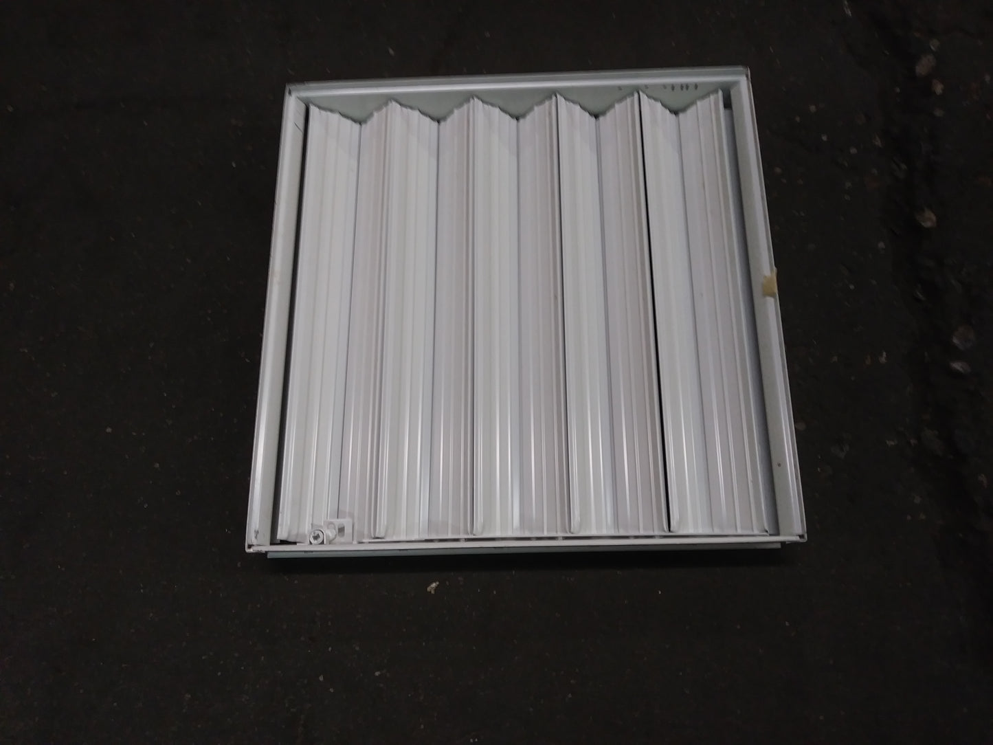 15" X 15" Steel/White Opposed Blade Damper