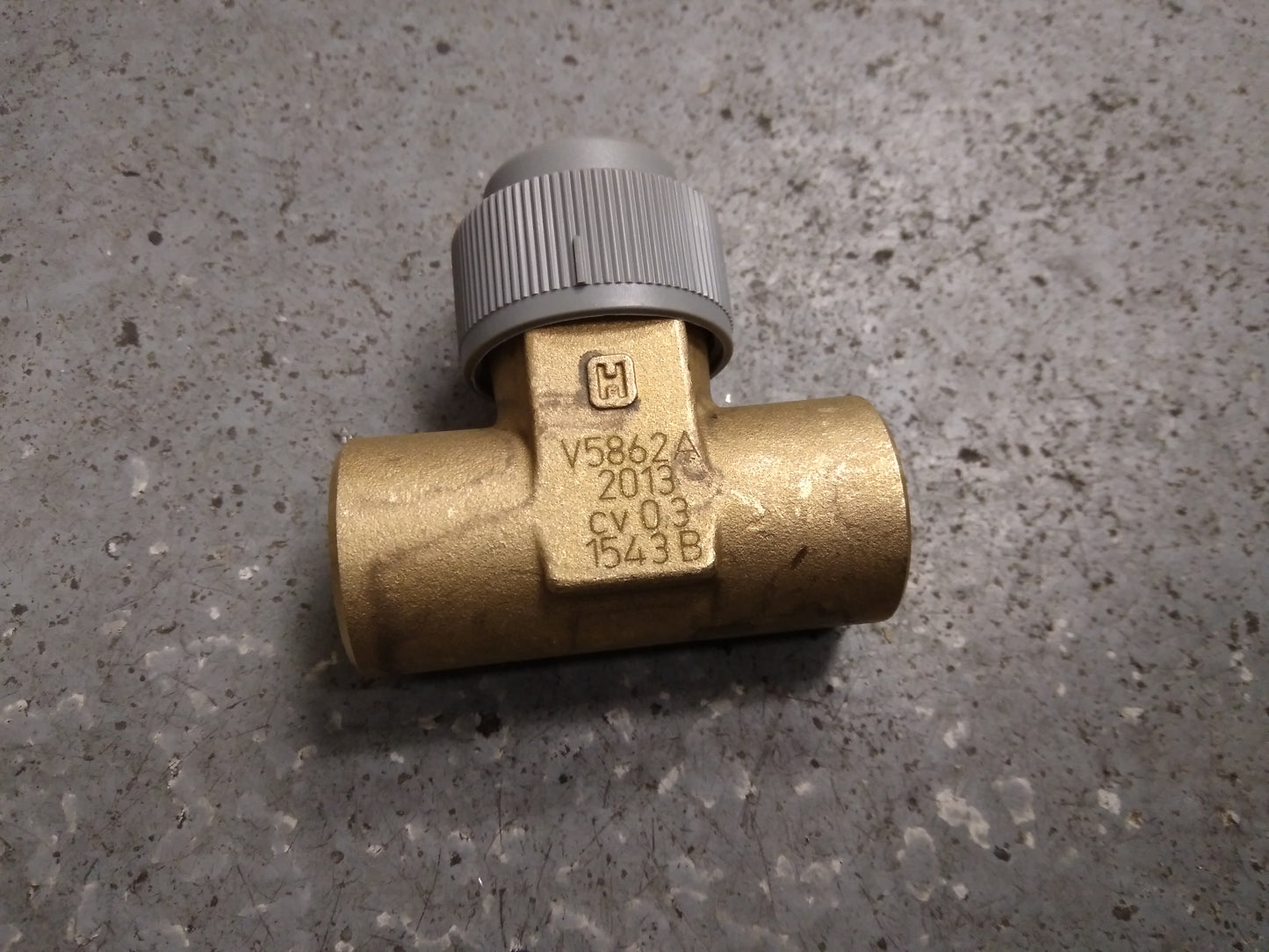 1/2" 2-Way Cartridge Globe Valve