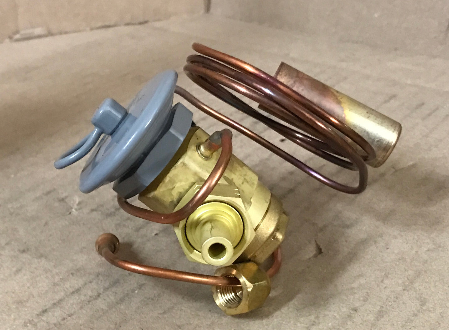 5 Ton Adjustable External Thermal Expansion Valve w/1/4"Sae External Bleed Port Equalizer R-410A