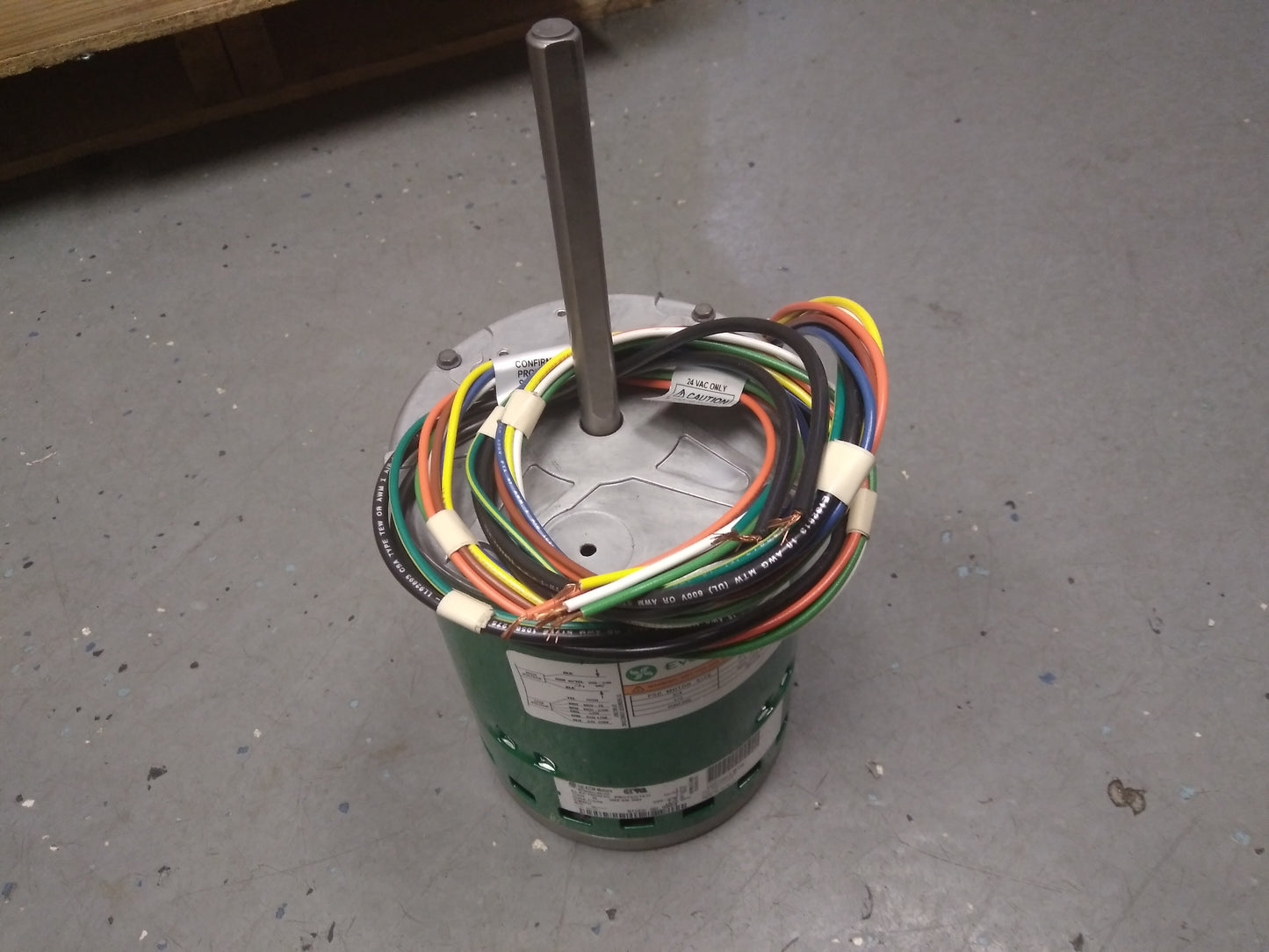 Motor de soplador de velocidad variable ECM de 1 HP 208-230/60-50/1 RPM: 1075/5 velocidades