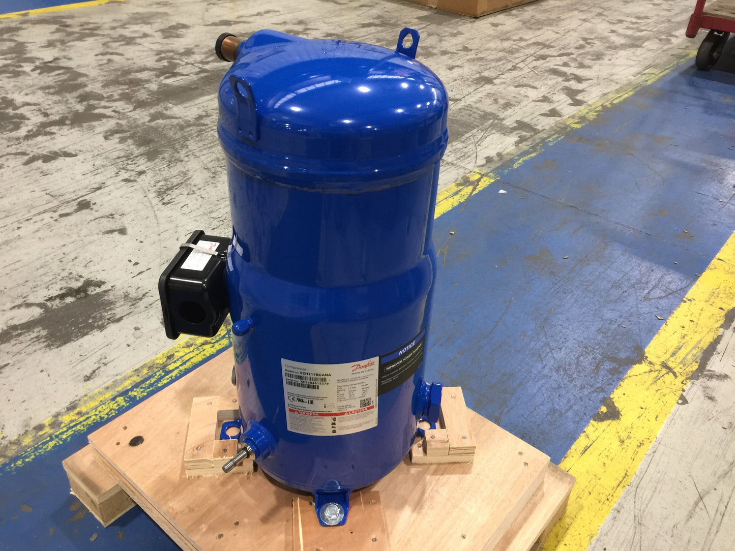 10 Ton AC/HP Inverter Scroll Compressor; 380-480V/50-60/3, R-410A 212117