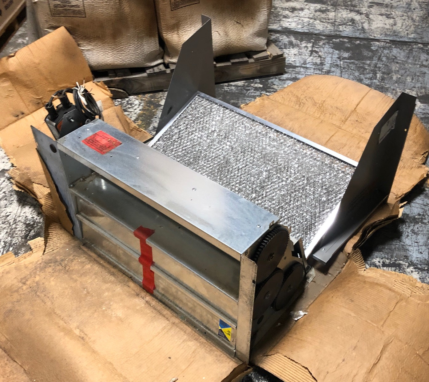 Small Cabinet Downflow Economizer