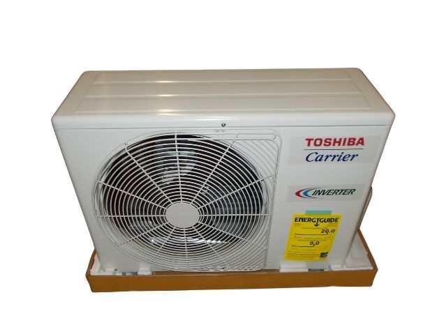 Aire acondicionado con bomba de calor minisplit de zona única de 15 000 Btu con calentador de bandeja base, 20 SEER 208-230/60/1 R-410A