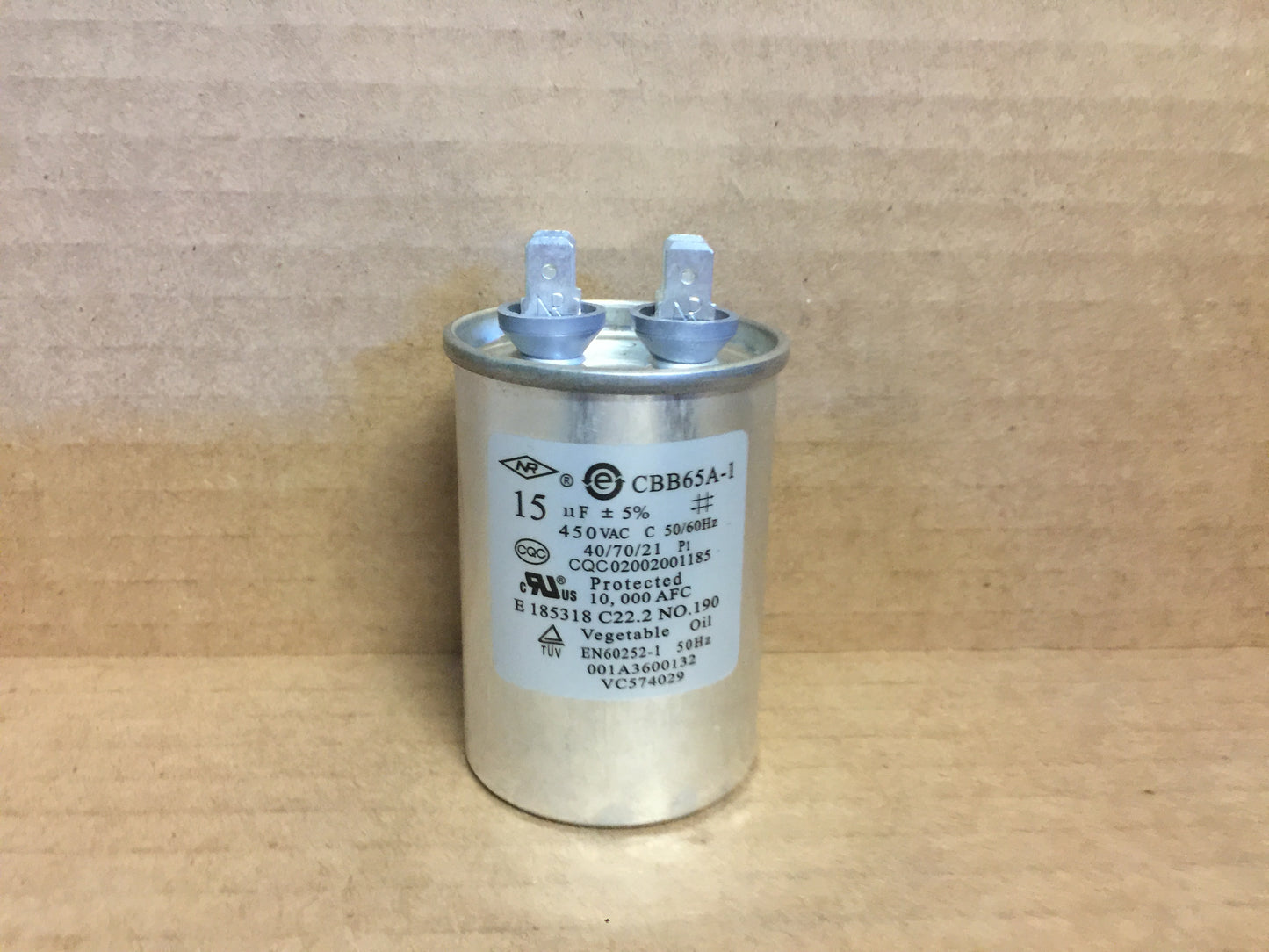 15UF x 450 VAC Round Capacitor 50/60 Hertz