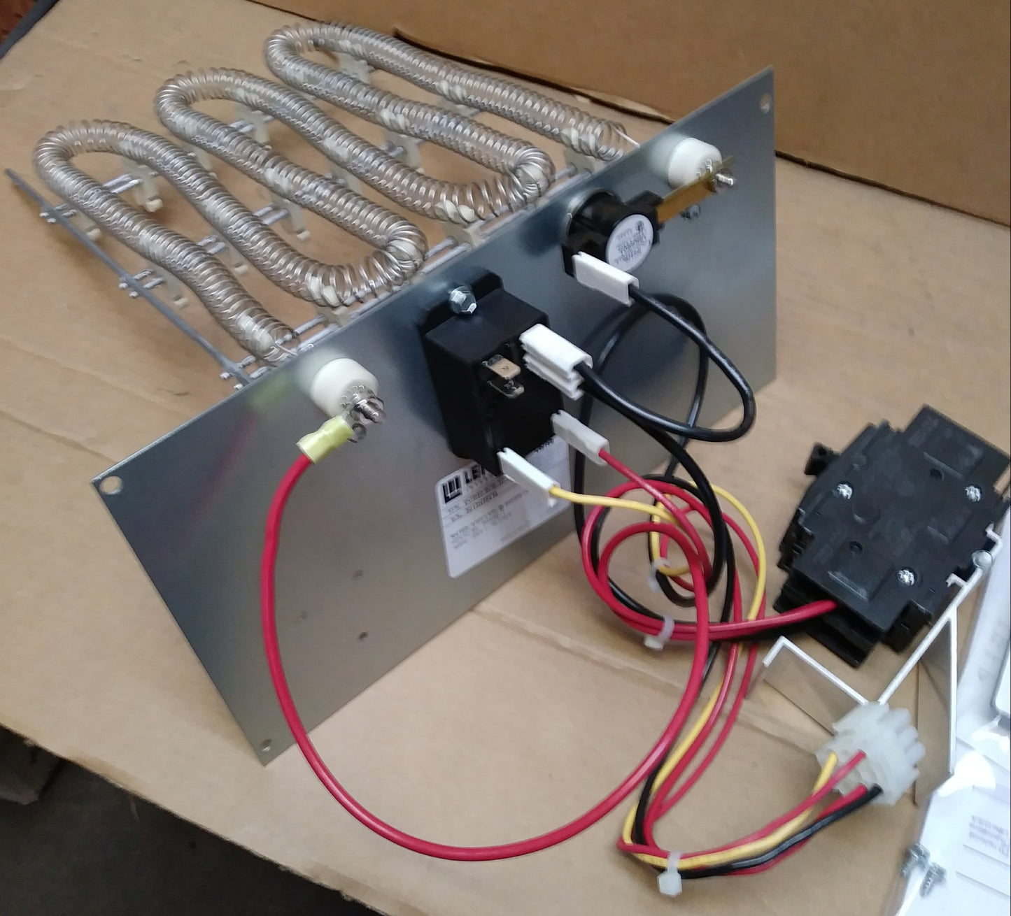 4.0/3.0 kW Electric Heat Kit w/Fuse Block, 208-240/60/1