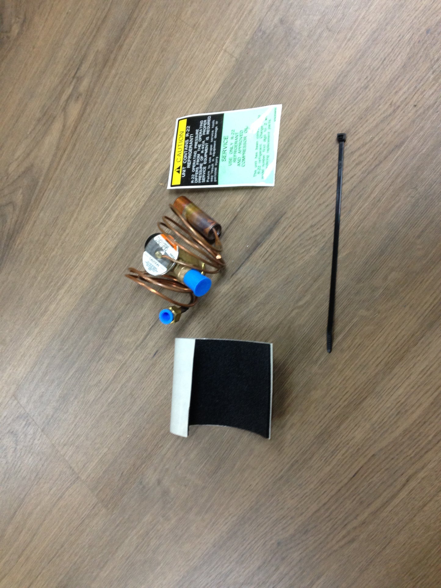 Kit de válvula de expansión termostática para montaje en campo, R-22