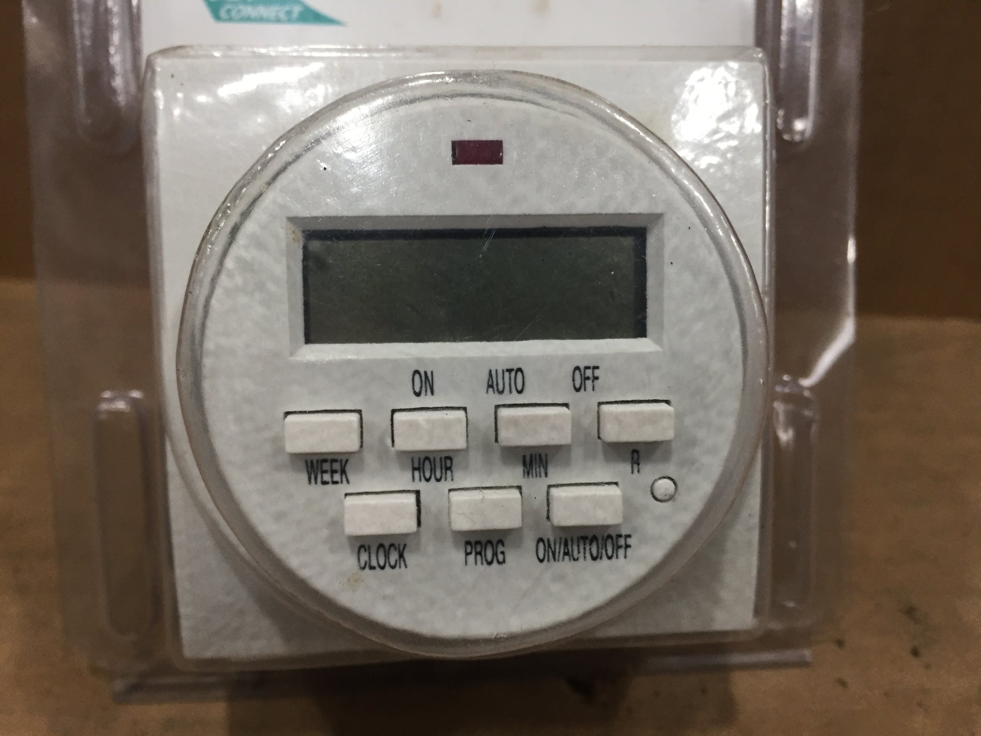 PROGRAMMABLE WEEKLY DIGITAL TIMER; 115V, 60HZ, 15A, 1725W