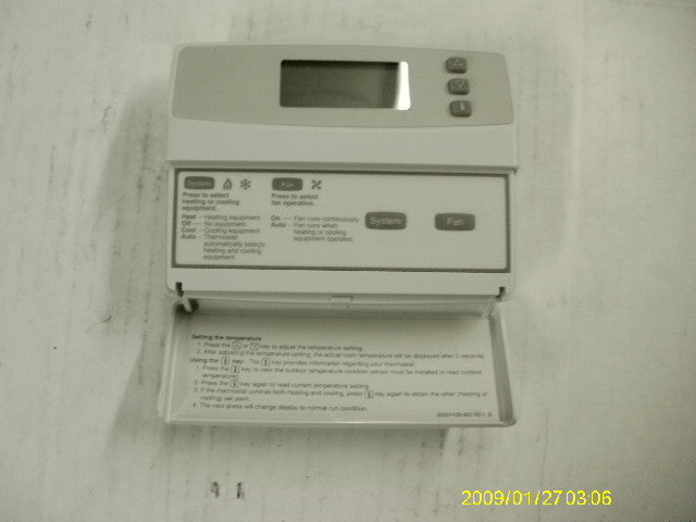 2 STAGE HEAT/2 STAGE COOL MICROELECTRONIC MULTISTAGE THERMOSTAT