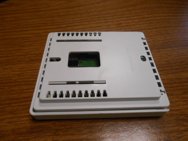 SINGLE STAGE HEAT/COOL NON-PROGRAMMABLE THERMOSTAT