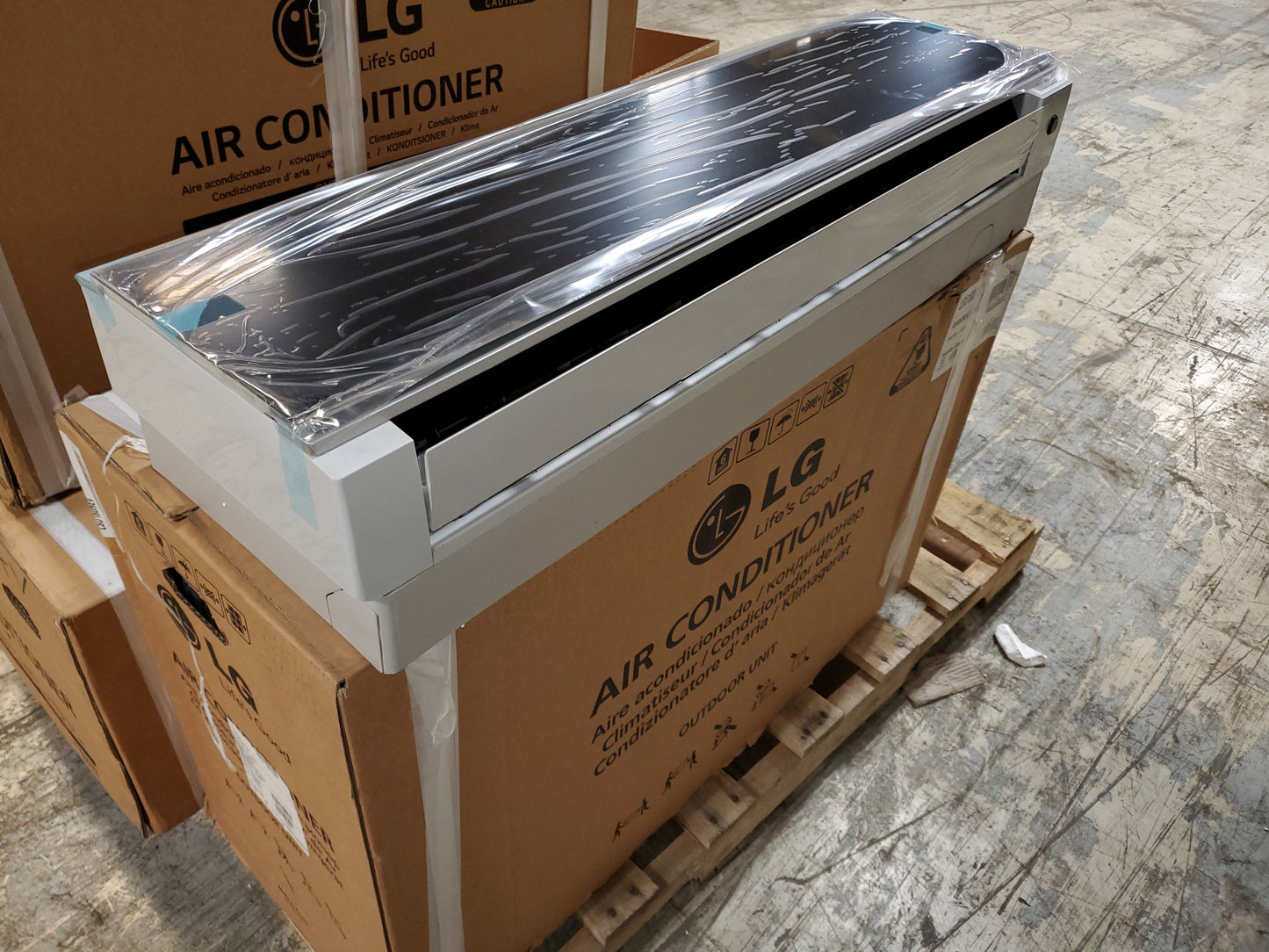 12,000 Btu Indoor Mini-Split Heat Pump Fan Coil, 208-230/60/1 R-410A