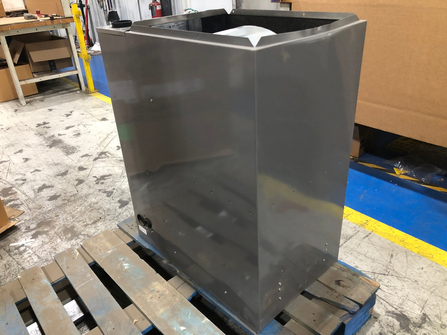 75,000 Btu Downflow Modulating Communicating Compatible Natural Gas Furnace, 90.3% 115/60/1 CFM 1200