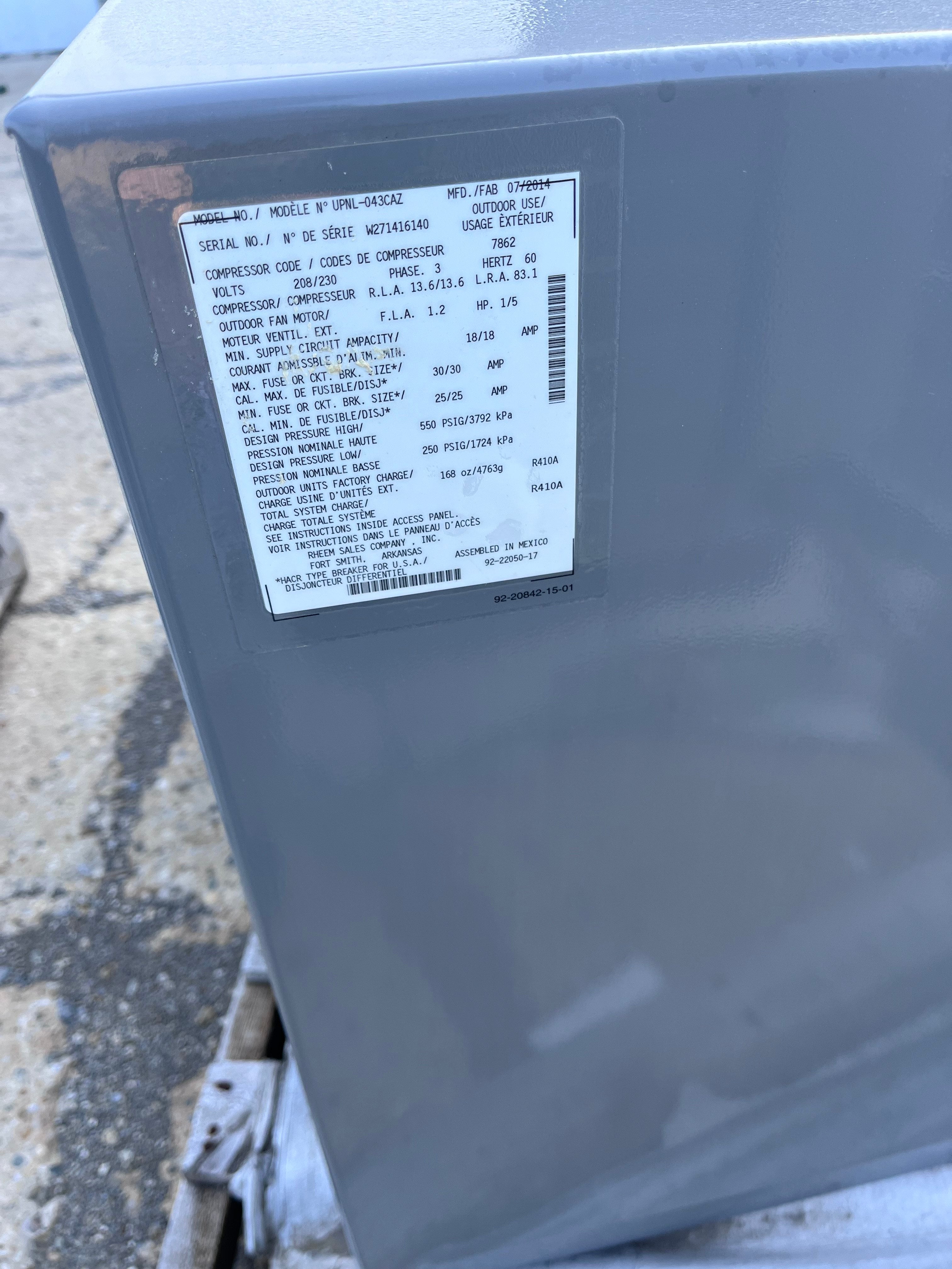 COMMERCIAL USE ONLY 3.5 Ton Split System Heat Pump, 13 SEER 208