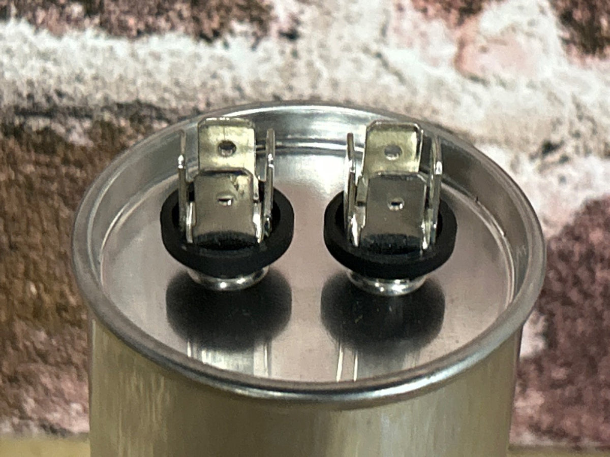 370 Vac, 60MFD 50/60 Hz, Round Capacitor