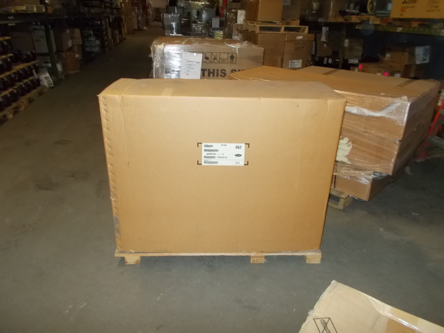 Unidad de aire acondicionado con bomba de calor minisplit para exteriores de zona única de 4 toneladas, serie Performance