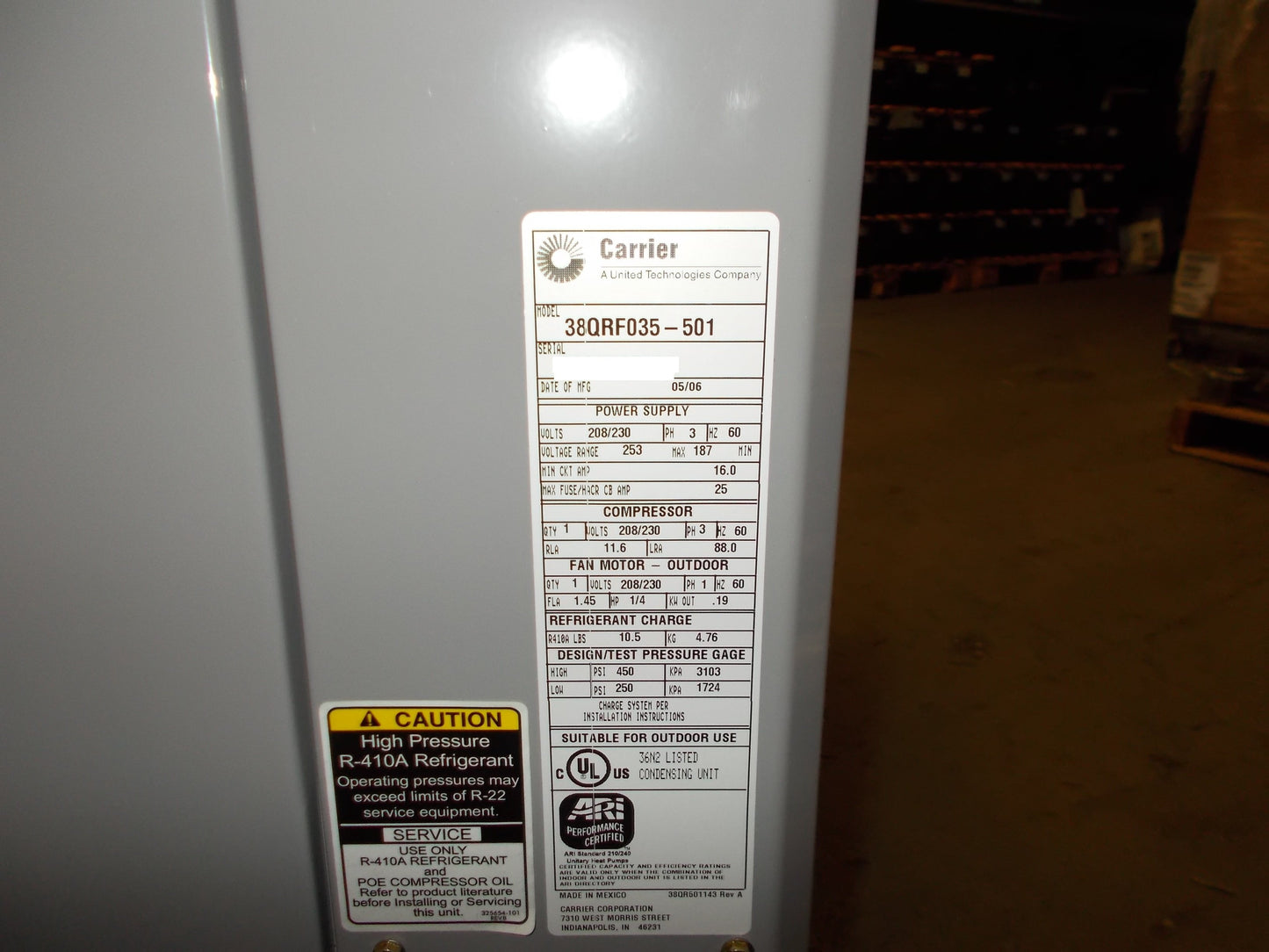 Unidad de aire acondicionado con bomba de calor minisplit para exteriores de zona única de 4 toneladas, serie Performance